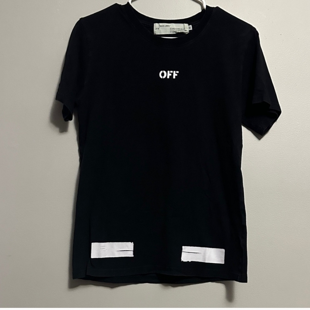 Off-White Black Tee with White Arrow Graphic